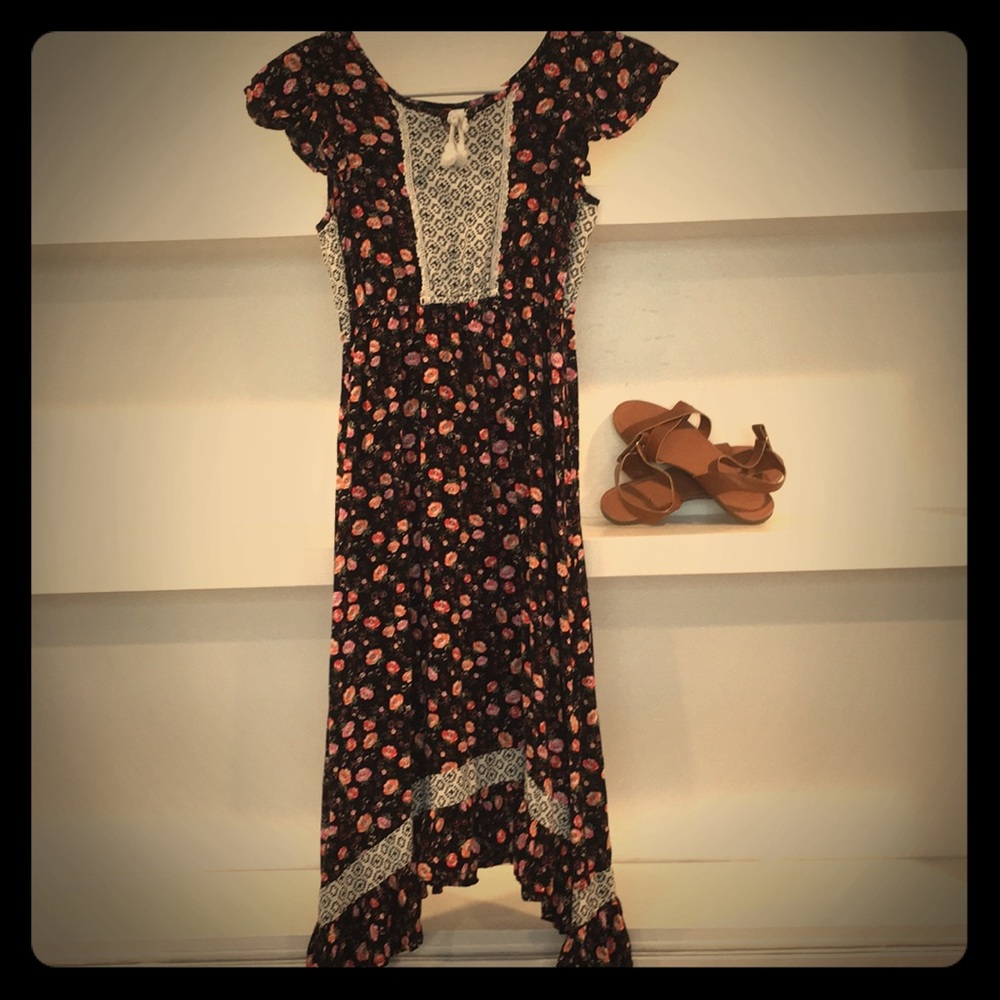 Xhilaration beautiful floral dress